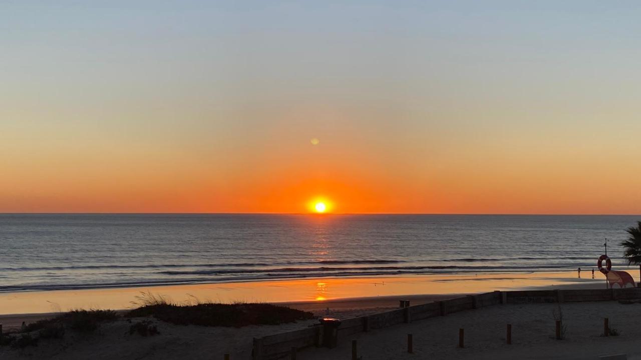 Rock’s Beach Spot Suit Costa da Caparica Exterior foto